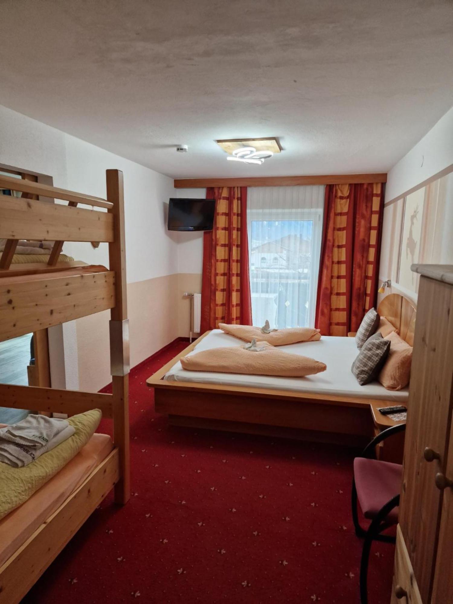 Gaestehaus Fernblick Sautens Ngoại thất bức ảnh