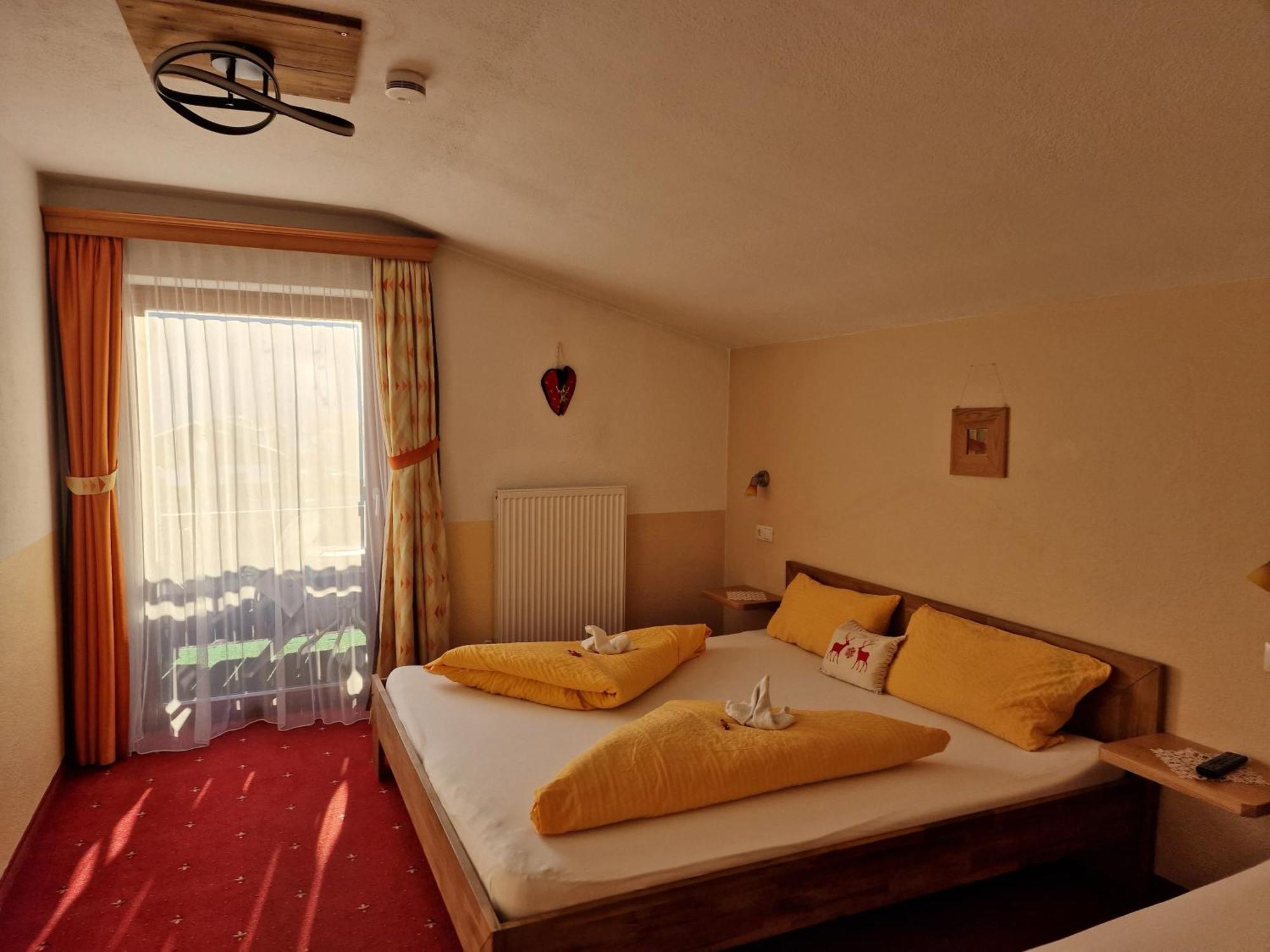 Gaestehaus Fernblick Sautens Ngoại thất bức ảnh